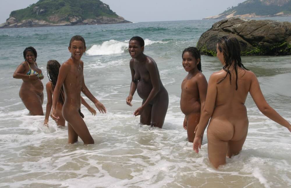 Brazils Endless Water Fun pics - Naturism and respect for nature