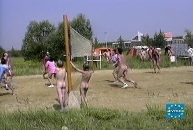 EVFKK - Miss Volleyball - The naked body is an expression of beauty
