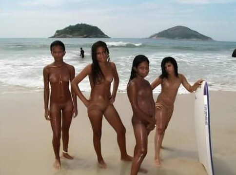 Warm Brazilian Beach Series 2 photo gallery - In naturism, sincerity and honesty are valued