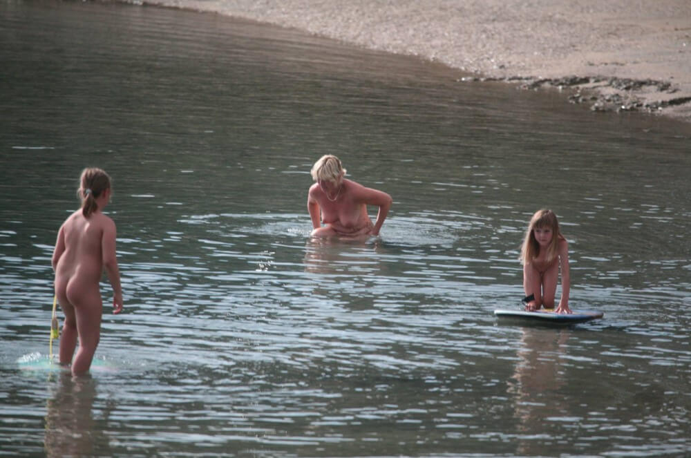 Naturism photo gallery # 14 - The naked body as a reflection of inner beauty