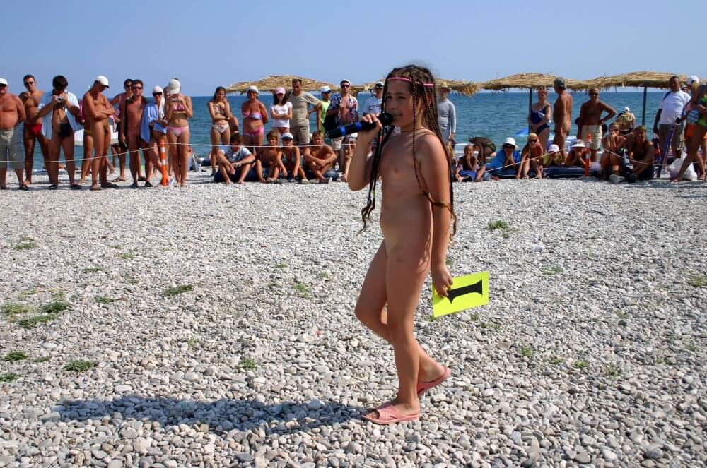 Naturist Mic Speech photos - The desire to connect with nature and be unclothed