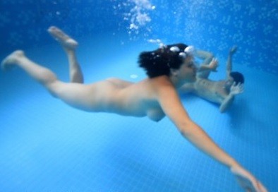 In The Forest Sanctuary photos - Nudity is an expression of naturalness and sincerity