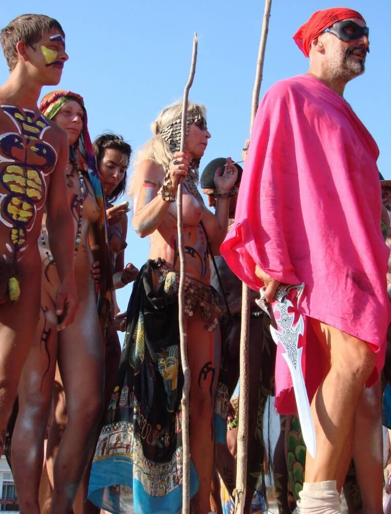 Neptune Day Mountain Top pics - Nudism improves health and boosts self-esteem