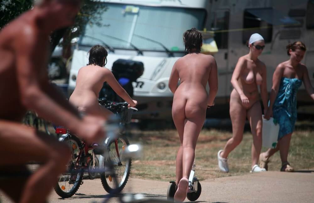 Park Misc Walks pics - Joy and pleasure are part of the nudist experience