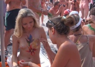 Neptune Ocean Festival # 2 Full HD - Many naturists are members of Green parties or various environmental movements