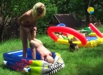Naturist Freedom: Not only Skipping Ropes - Freedom and harmony in nudism