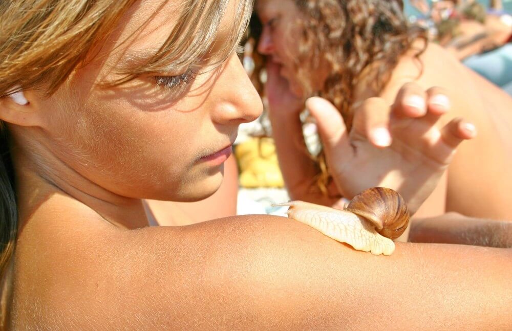 Ulitka Play On the Beach pics - Living in harmony and tranquility is the goal of naturists