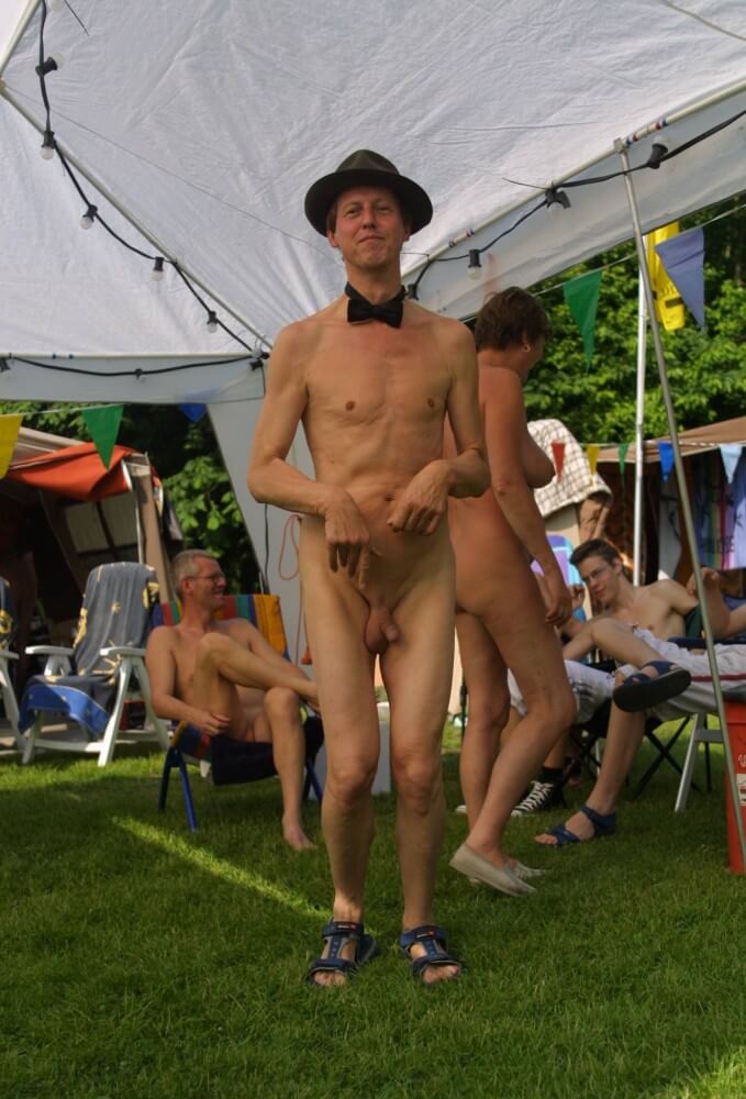 Holland Show and Relaxation - At the heart of nudism lies the idea of equality and respect for oneself and others