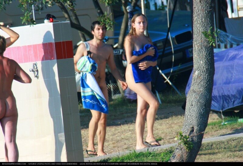 Naturism big photo gallery - Wearing less clothing is fashionable