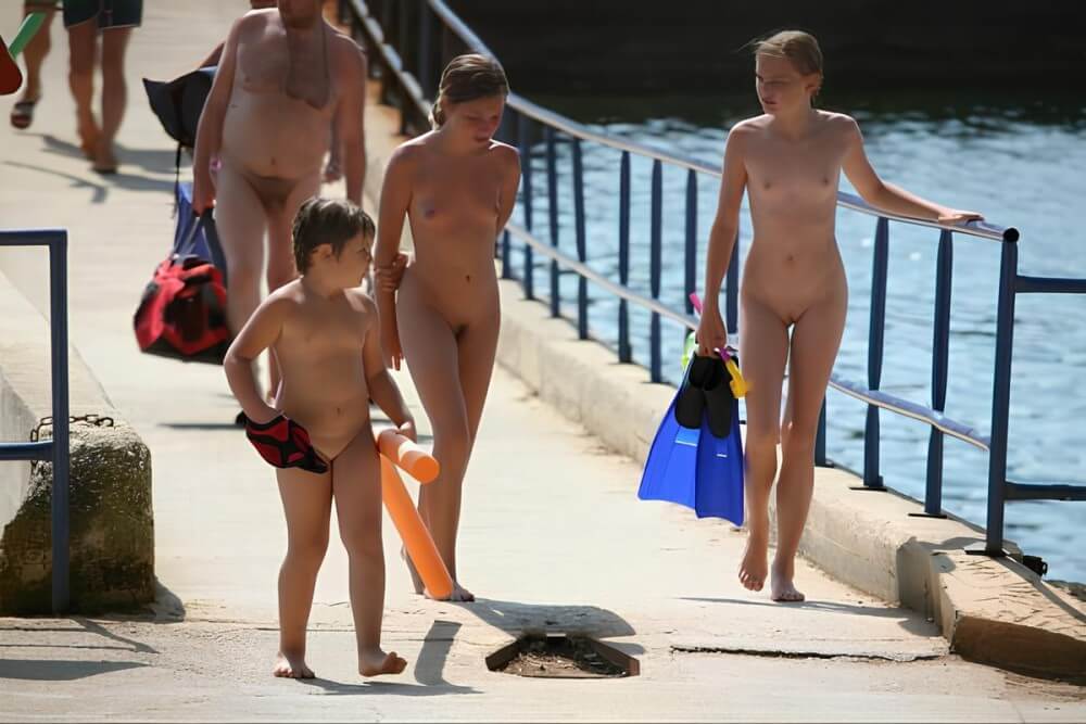 Naturism photo gallery # 11 - Happiness is achieved by embracing naturism and nudism in ones life