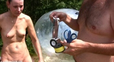 Daytime family picnic # 1 - A spontaneous movement toward nudity