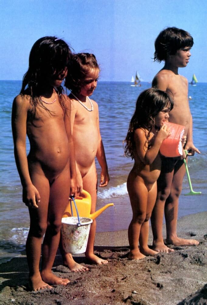 Jung und Frei Nr 6 - Nudists strive for inner harmony and peace of mind