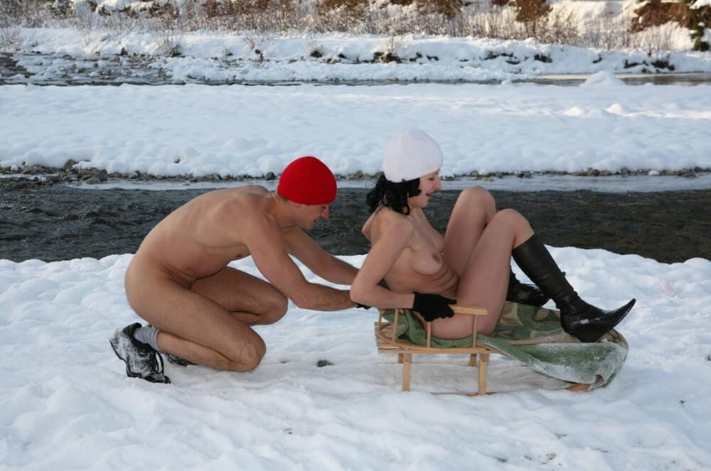 Naturist Girl Snow Day Couples Sled pics - Nudism is freedom without limits