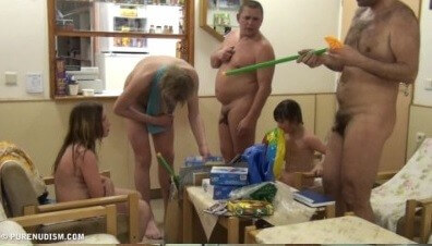 Pool jacuzzi and paints Full HD - In naturism, sincerity and honesty are valued