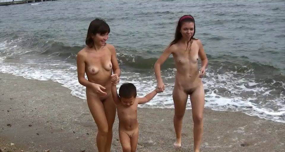 Land and Sea Naturism vol 1 - Many beautiful people without clothes
