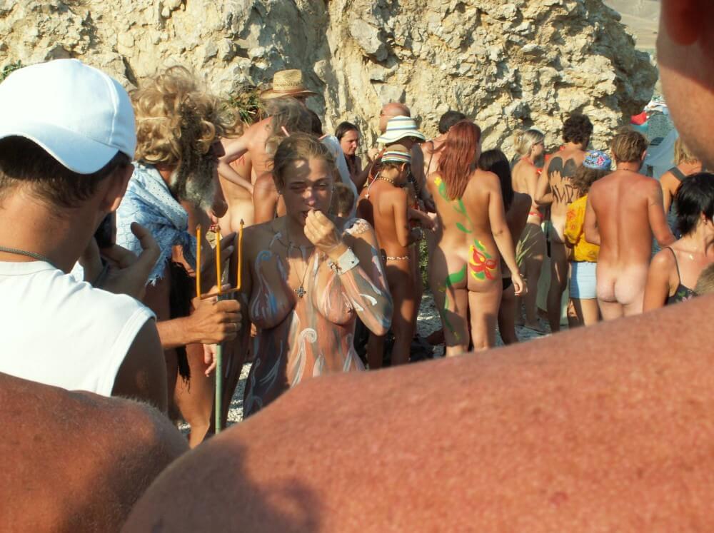 Neptune Day Side Views photos - Nudity helps one better understand oneself and ones feelings
