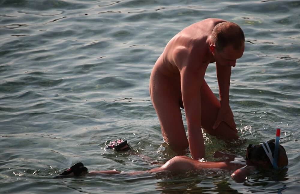 Father Floats His Daughter pics - People in a State of Complete Nudity