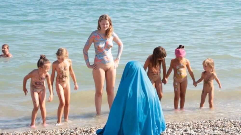 Neptune Day Full HD - Nudism teaches you to appreciate the present