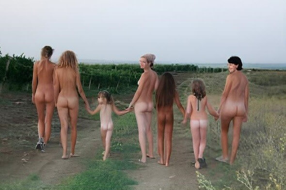 The Vineyard Tour photos - Nudism strengthens friendships and mutual respect