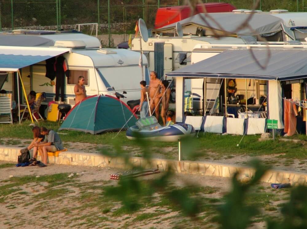 FKK Outdoor Shoreline pics - I attended a nudist gathering