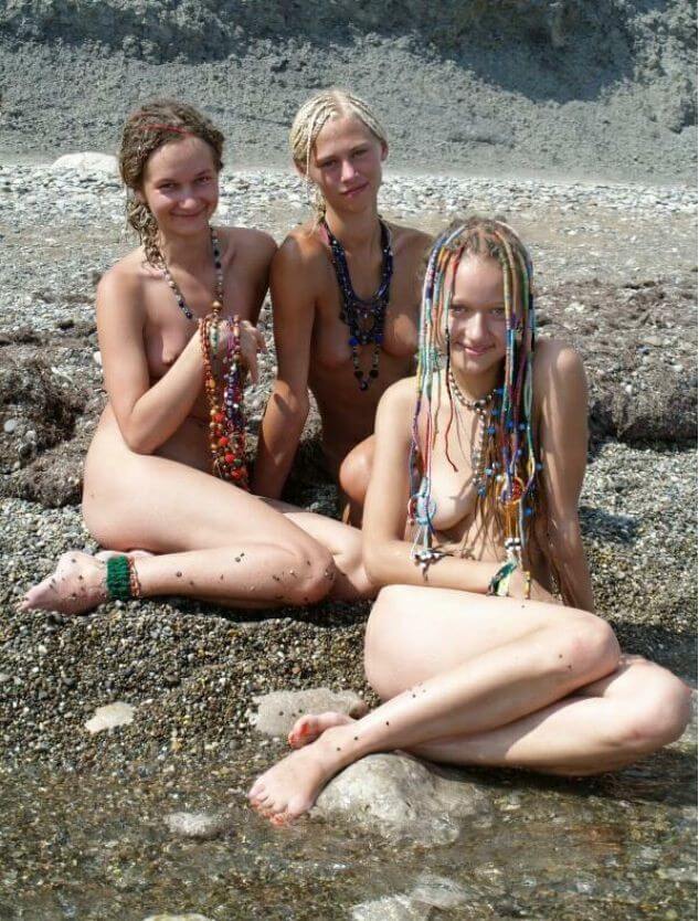 Naturism photo gallery # 49 - Love for oneself and nature is the foundation of the naturist and nudist lifestyle