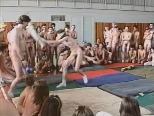 Helios Natura: Come and Play - A nudist values inner balance and peace of mind