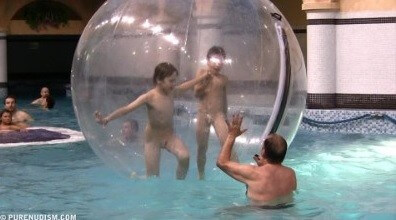 Aquatic Park Zone 1 - Nudism helps us understand the true meaning of freedom